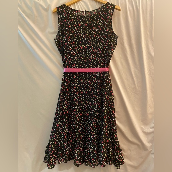 Classy Polka-Dot Dress (16) - Picture 2 of 14